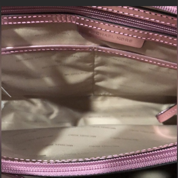 Michael Kors Voyager Specchio Pink Leather Voyager Tote. OS LARGE Barbie Bag! - Picture 4 of 12